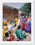 Dietro un'ala del mercato di Gorom Gorom ( Sahel ) * 360 x 480 * (54KB)